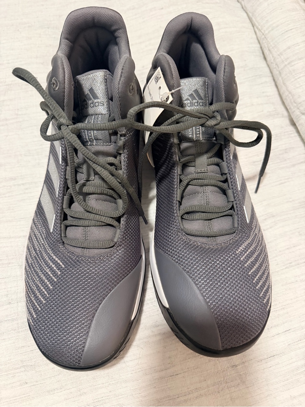 adidas Men's Dark Gray Athletic Basketball Shoes